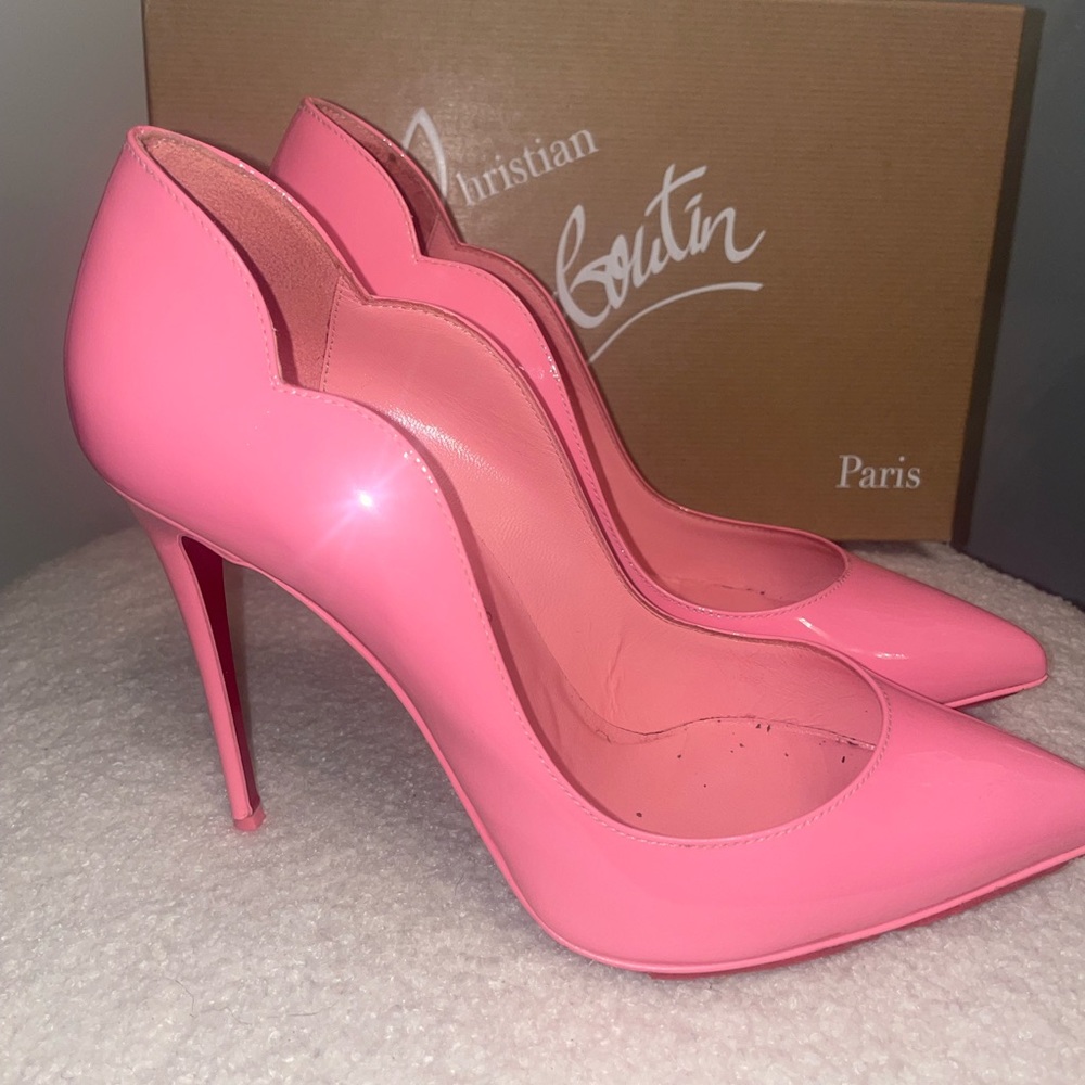 🚨SOLD 🚨Size 38 Christian Louboutin Hot Chick Pumps Bubblegum Pink
